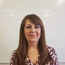 profile picture of julie flood