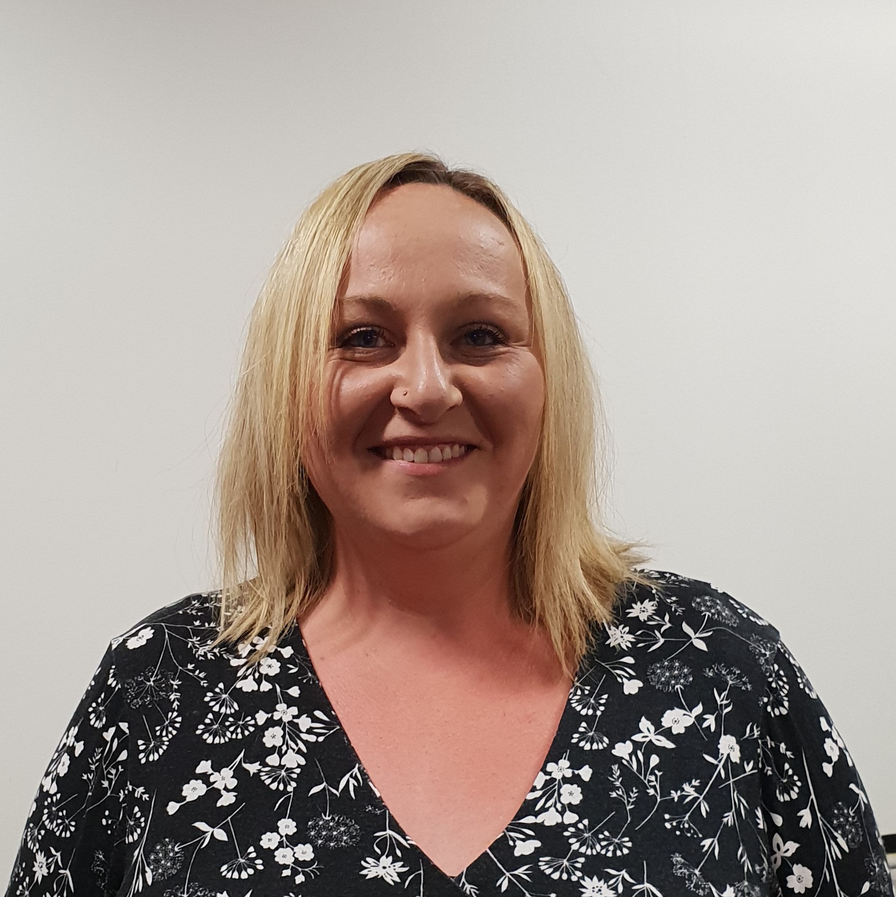 profile picture of kirsty gibson